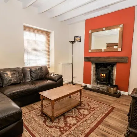 Platform 17 * Pickering