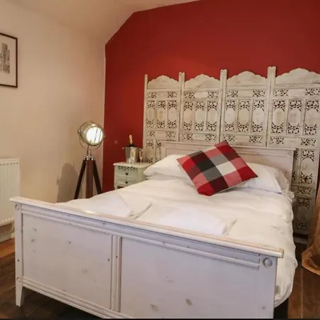 Platform 17 Holiday home