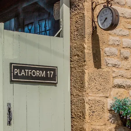 Platform 17 Holiday home *